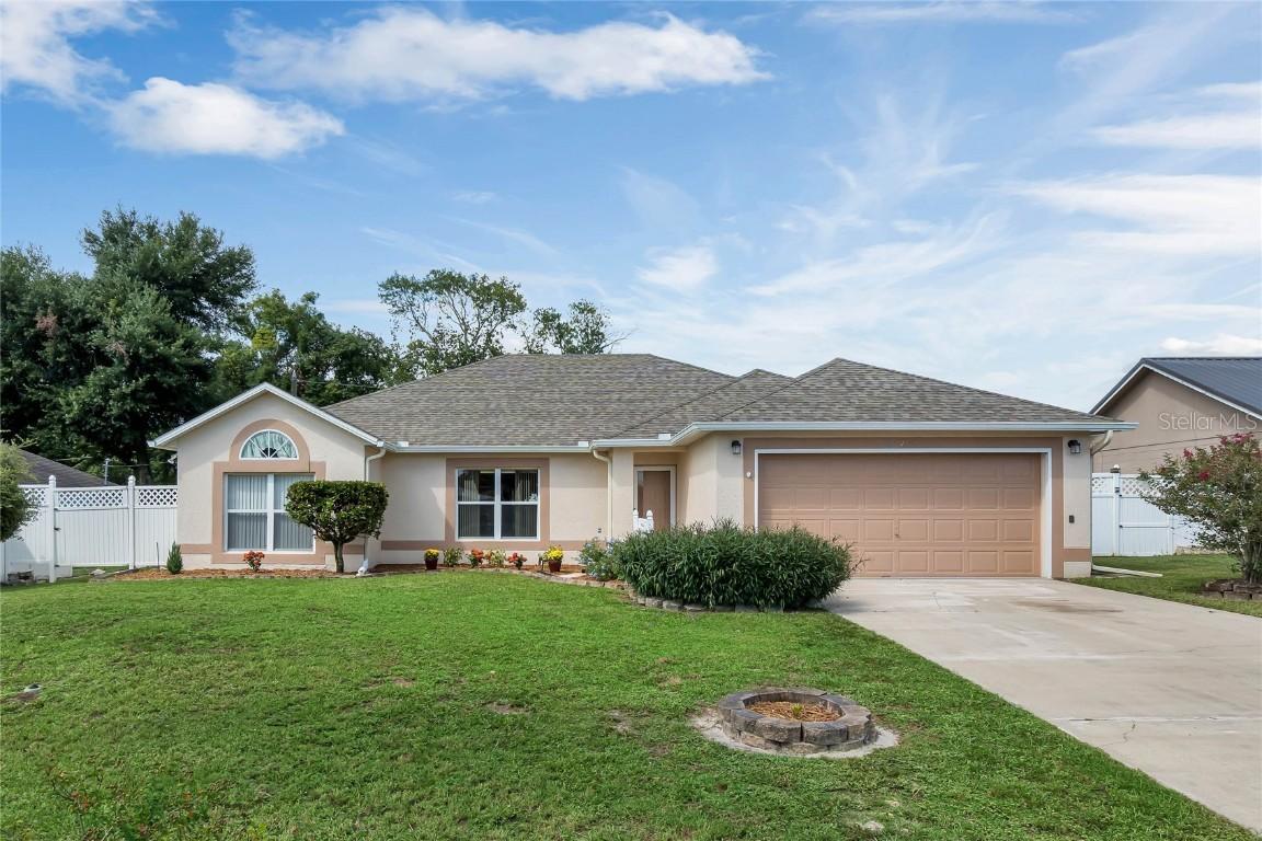 842 Amidon St., Deltona, FL 32725