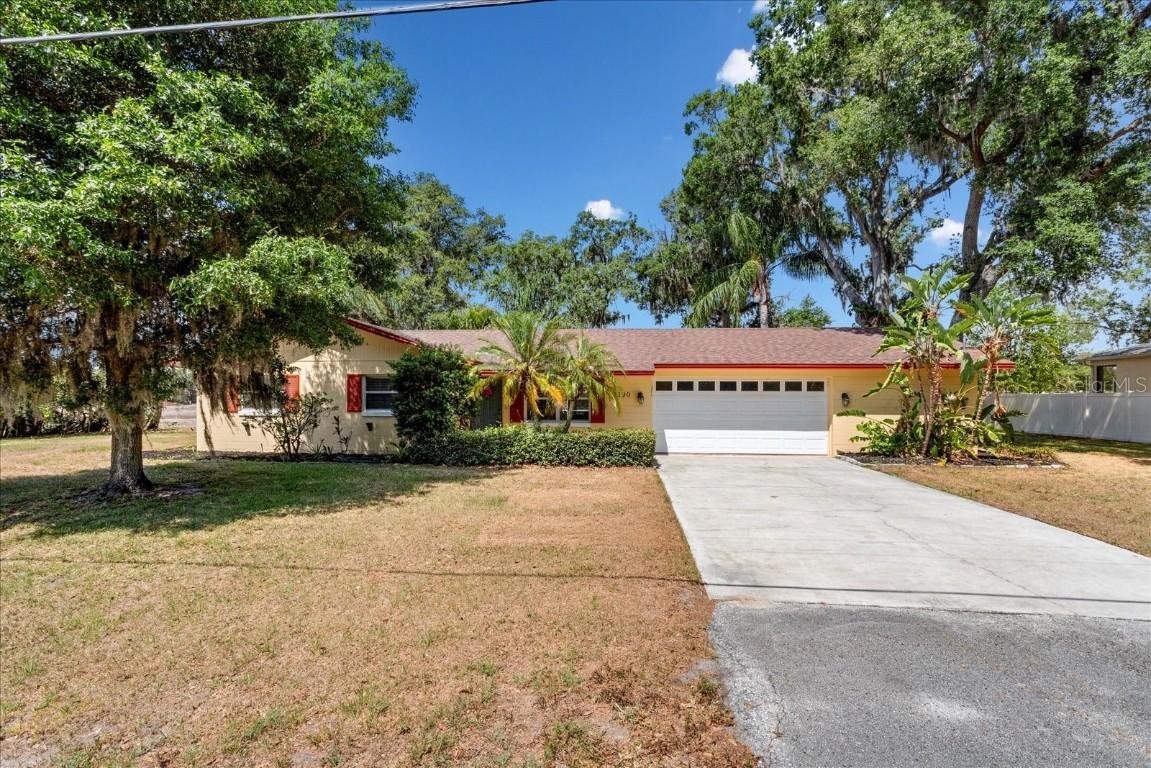 1190 Pecan St., Kissimmee, FL 34744