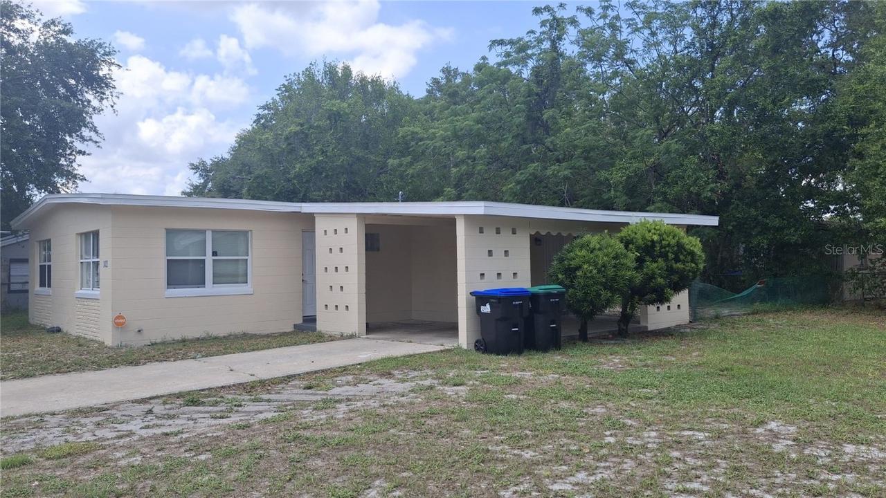 2422 Kingsland Ave., Orlando, FL 32808