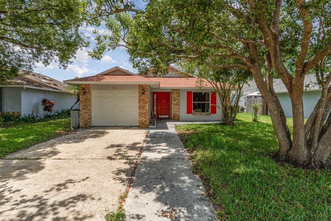 916 Glendale St., Orlando, FL 32807