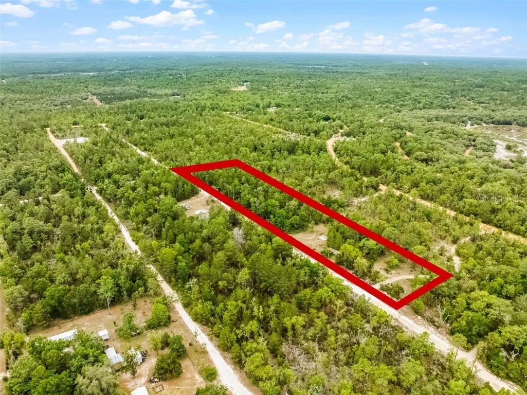 161 19th St., Interlachen, FL 32148