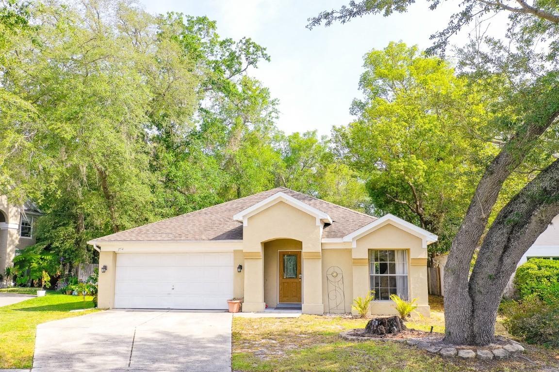 254 Oak Park Pl., Casselberry, FL 32707