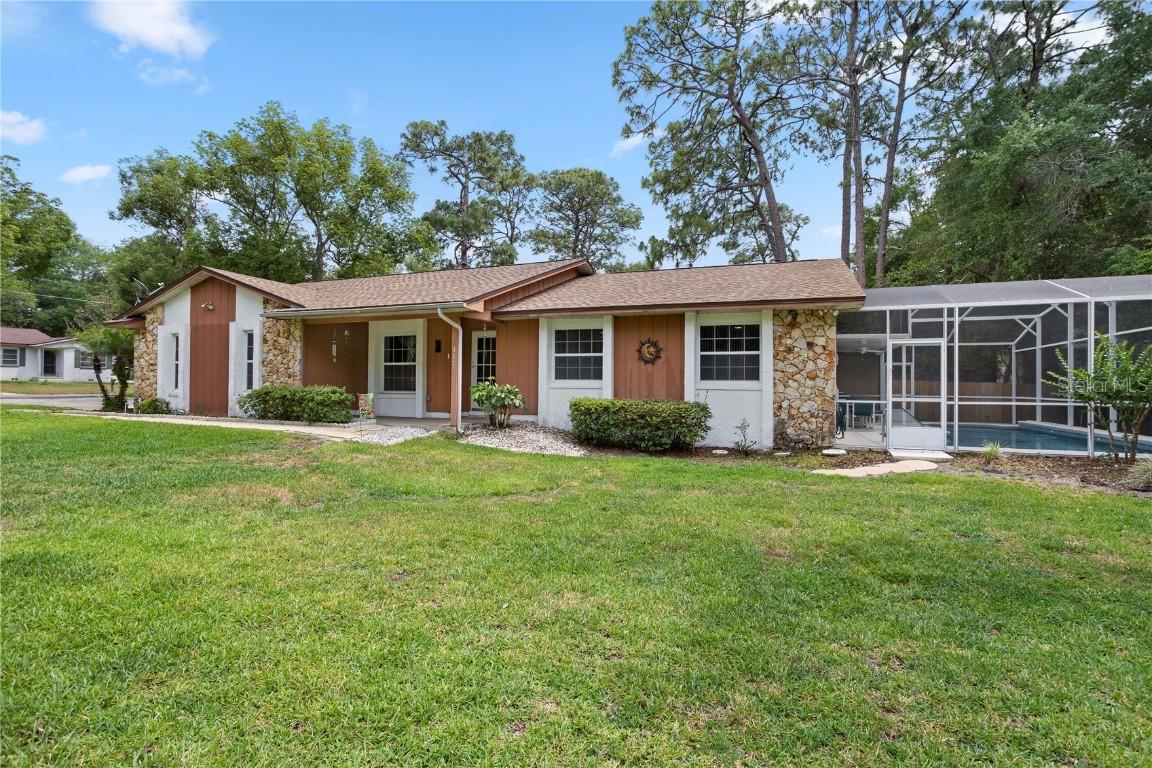 360 Pineview St., Altamonte Springs, FL 32701