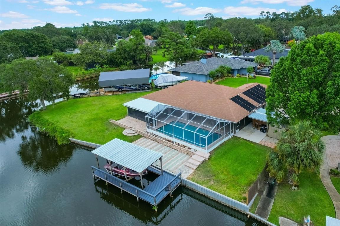 1620 Texas Ct., Tavares, FL 32778