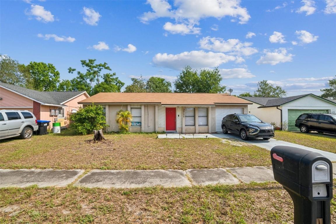 3711 Shady Grove Cir., Orlando, FL 32810