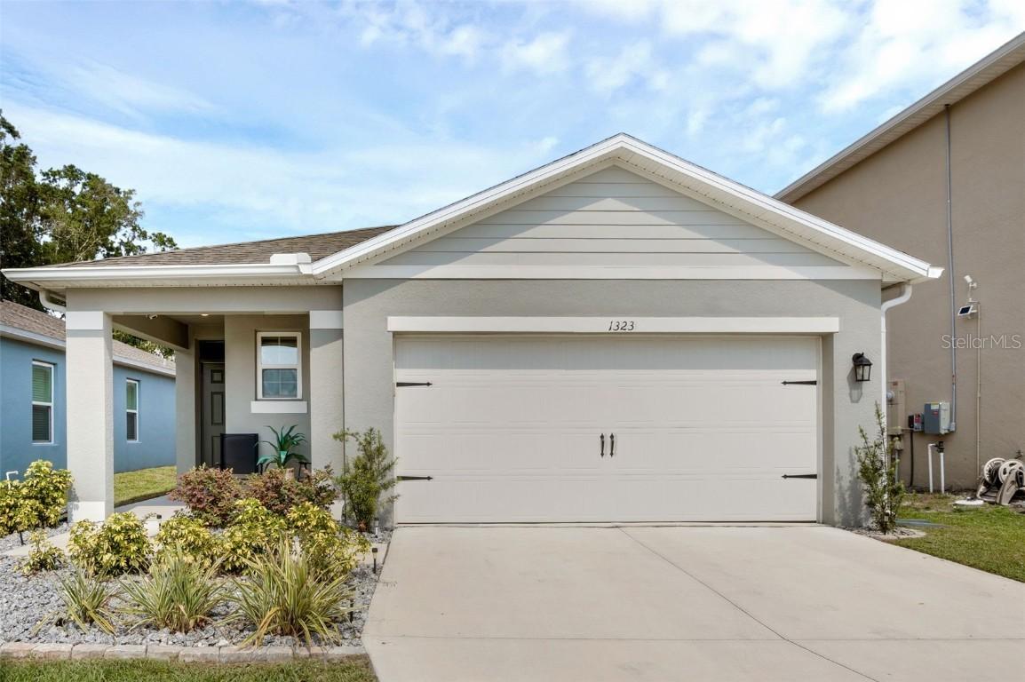 1323 Berry Ln., Davenport, FL 33837