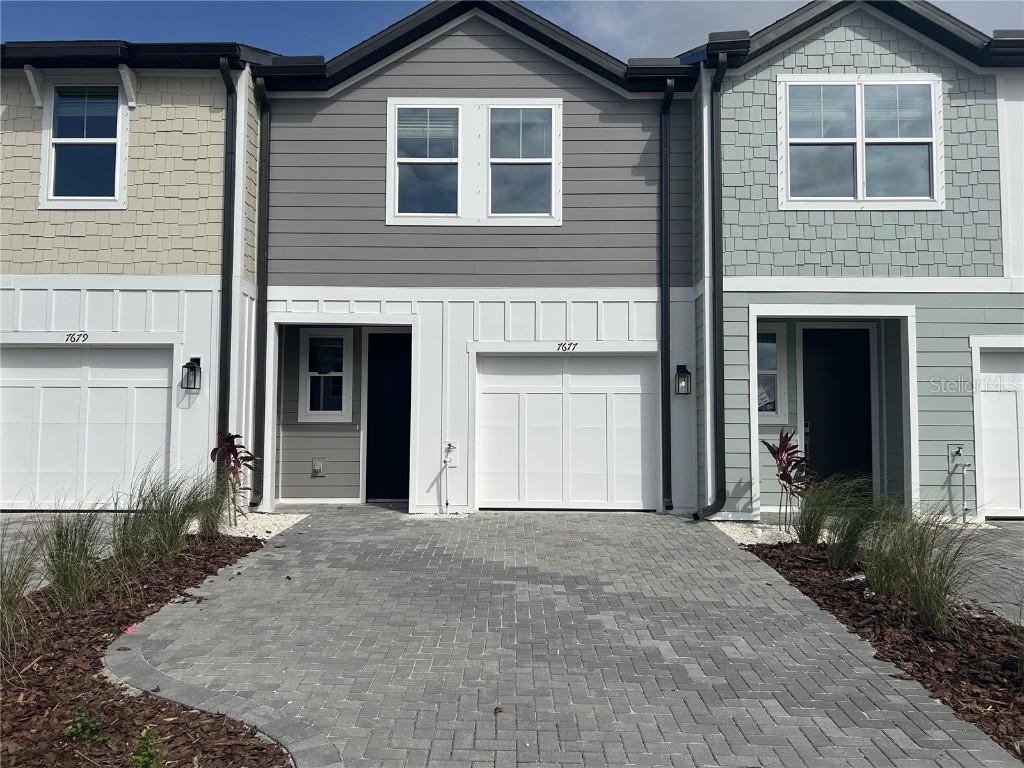 7677 Deer Valley Circle, Tampa, FL 33635