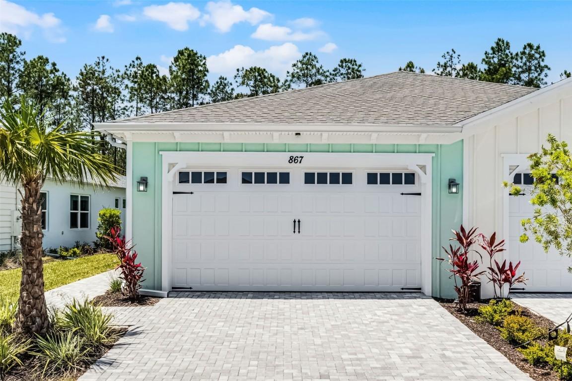 867 Bama Breeze Dr., Daytona Beach, FL 32124