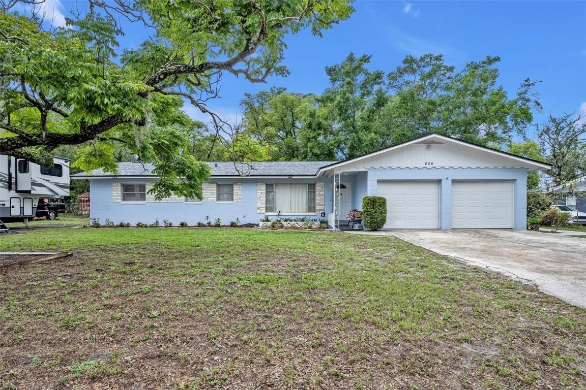 806 Bear Lake Rd., Apopka, FL 32703