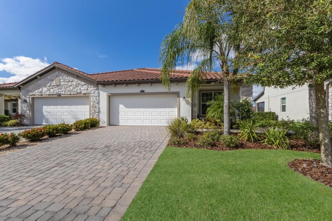 2532 Avolet Ct., Lakewood Ranch, FL 34211