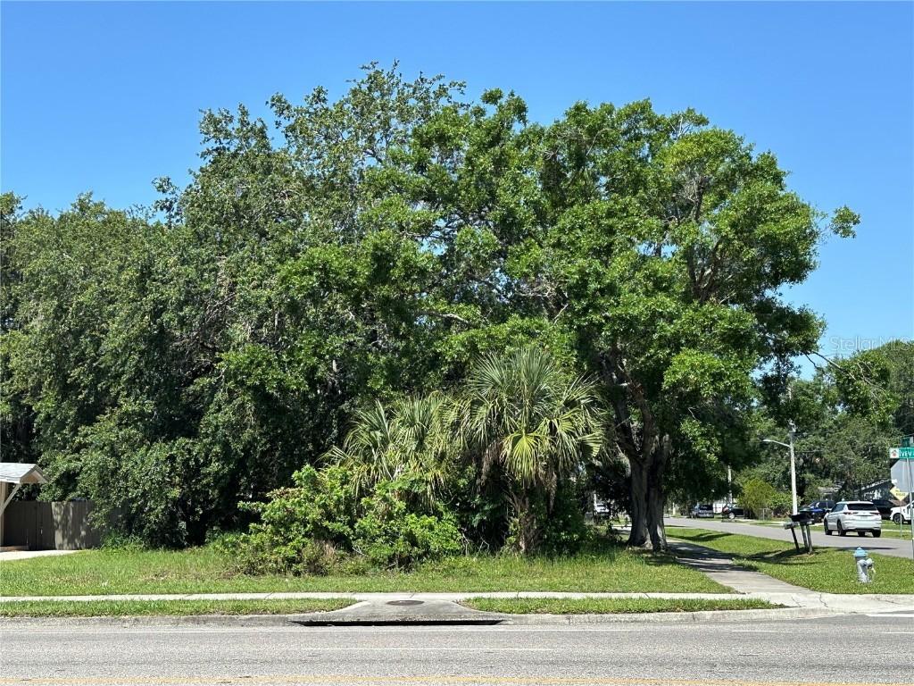 802 S Ivey Ln., Orlando, FL 32811