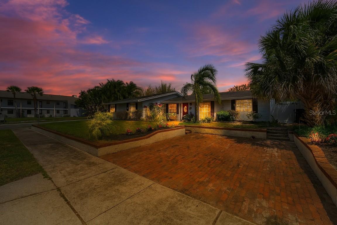 2801 Plaza Terrace Dr., Orlando, FL 32803