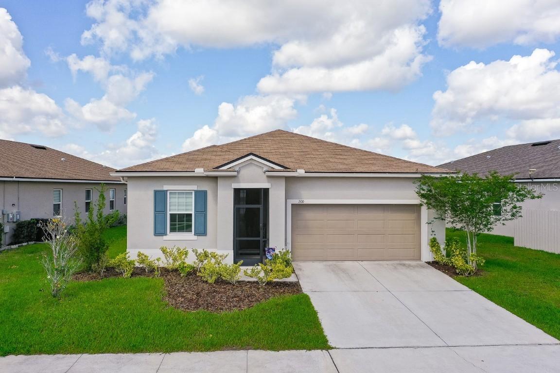 200 Summershore Dr., Auburndale, FL 33823
