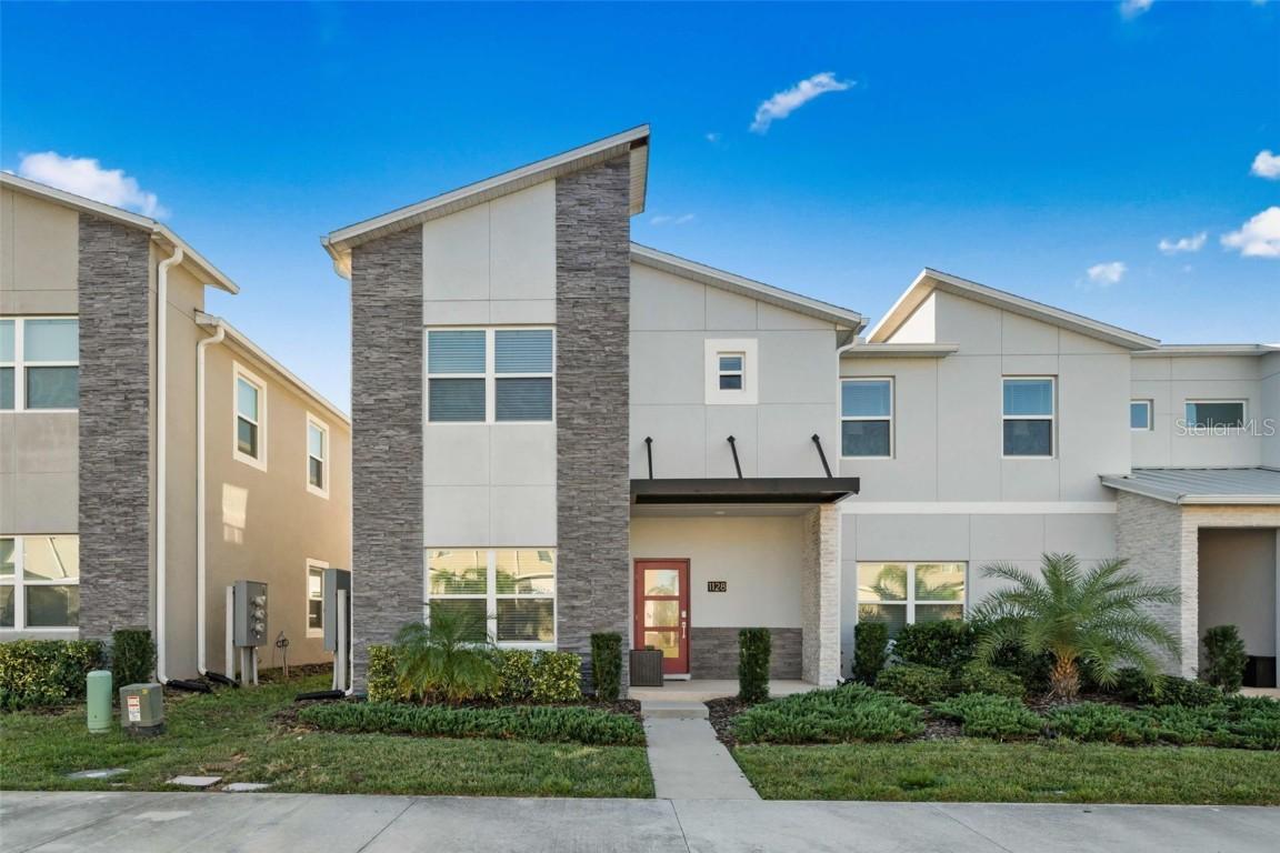 1128 Challenge Dr., Davenport, FL 33896