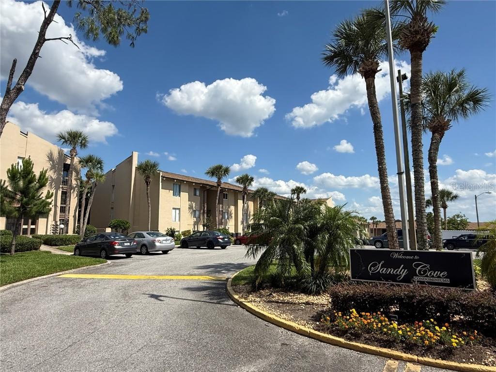 592 Orange Dr. #142, Altamonte Springs, FL 32701
