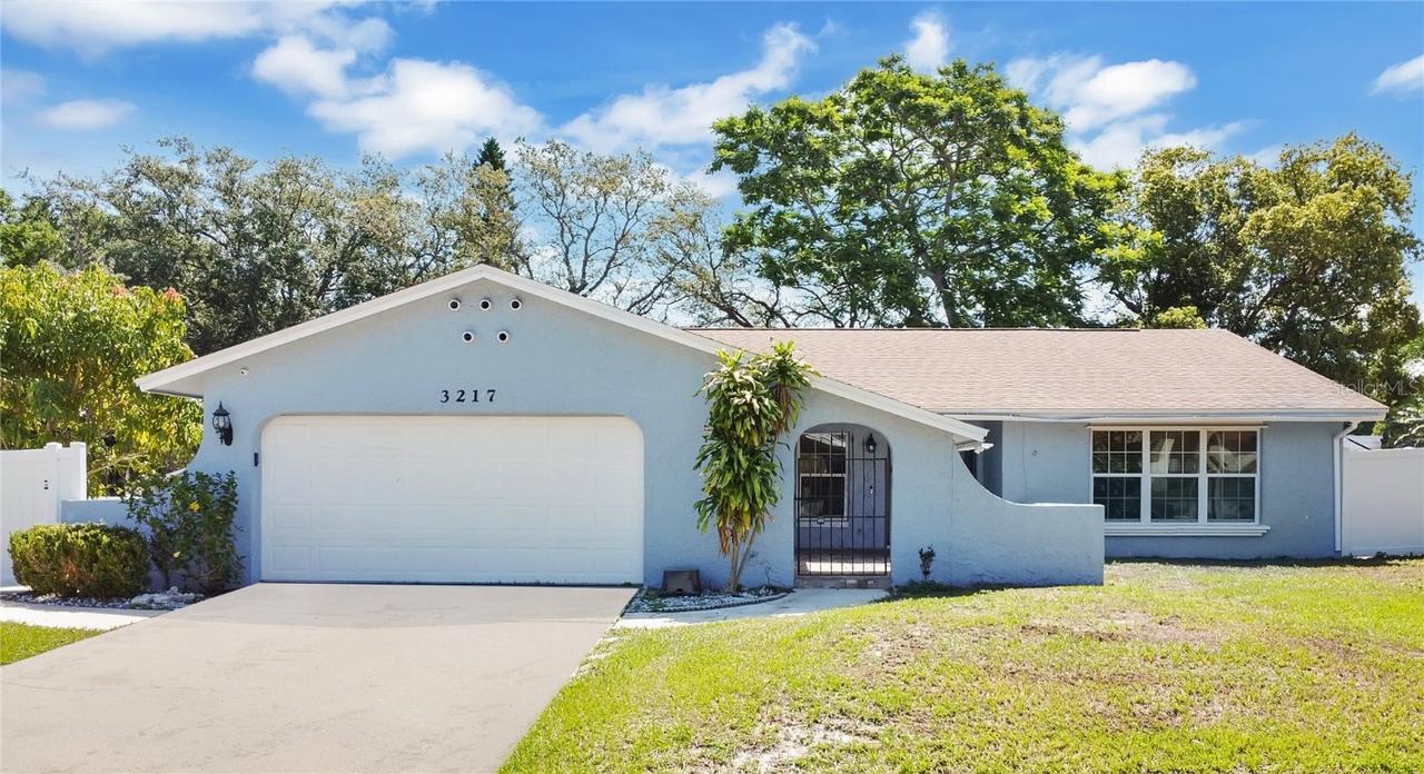 3217 Castle Oak Ave., Orlando, FL 32808