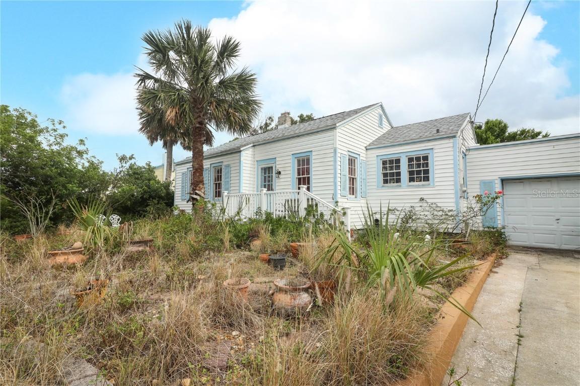 330 Phoenix Ave., Daytona Beach, FL 32118