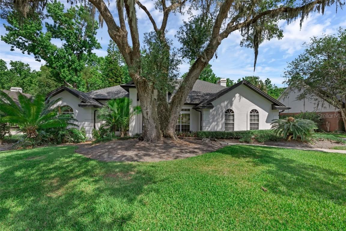 460 W Palm Valley Dr., Oviedo, FL 32765