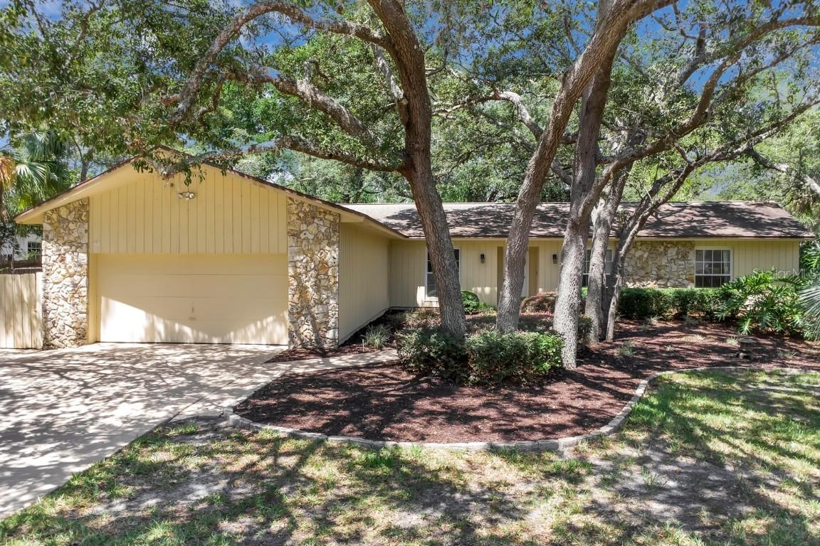 107 Wayland Cir., Longwood, FL 32779