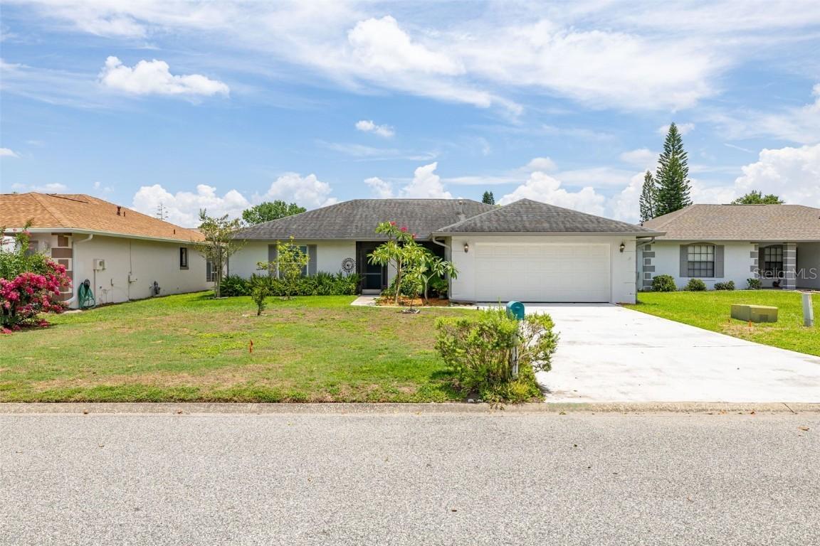 11811 Scarecrow Ln., Orlando, FL 32821