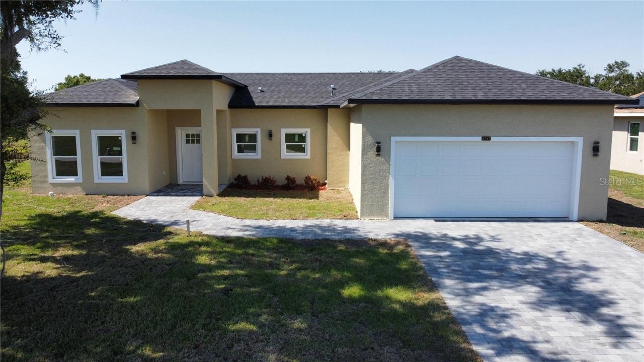 6741 Heavitree Dr., Sebring, FL 33876