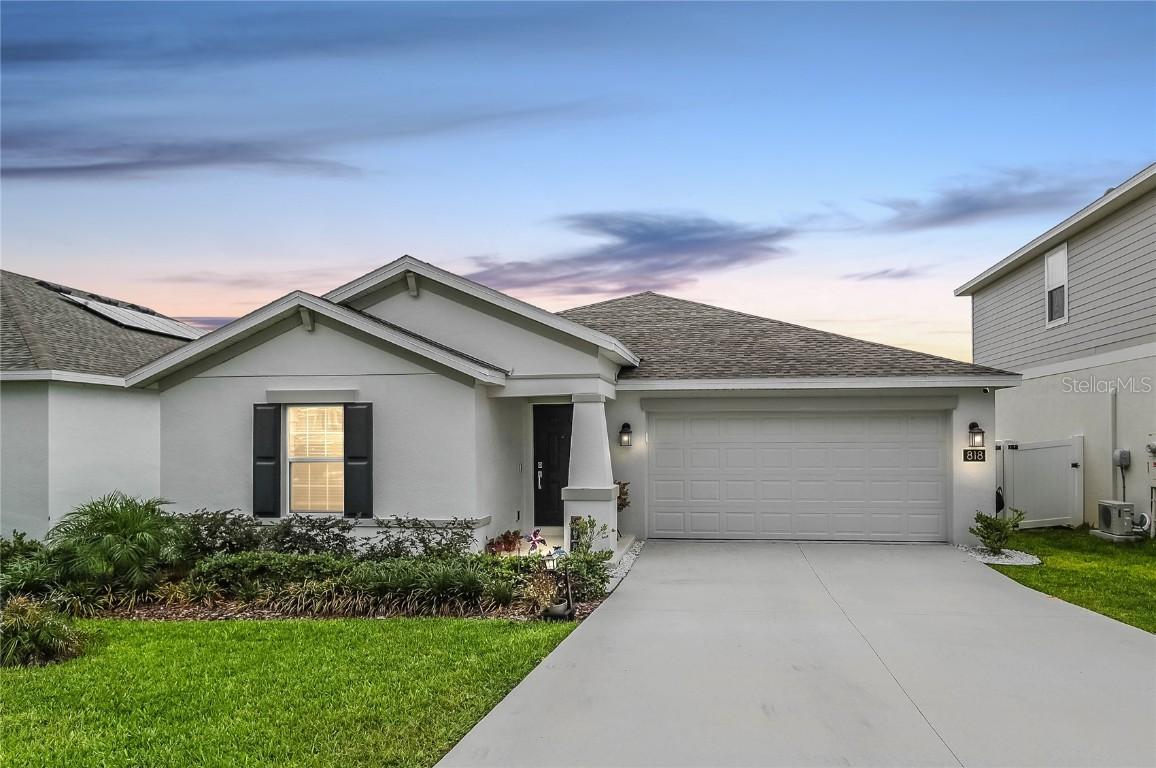 818 Kapi Dr., Groveland, FL 34736