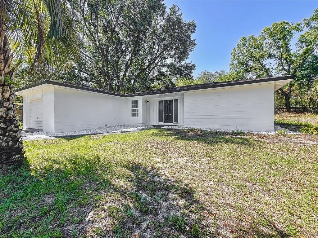 43 Lake Court Loop, Ocala, FL 34472
