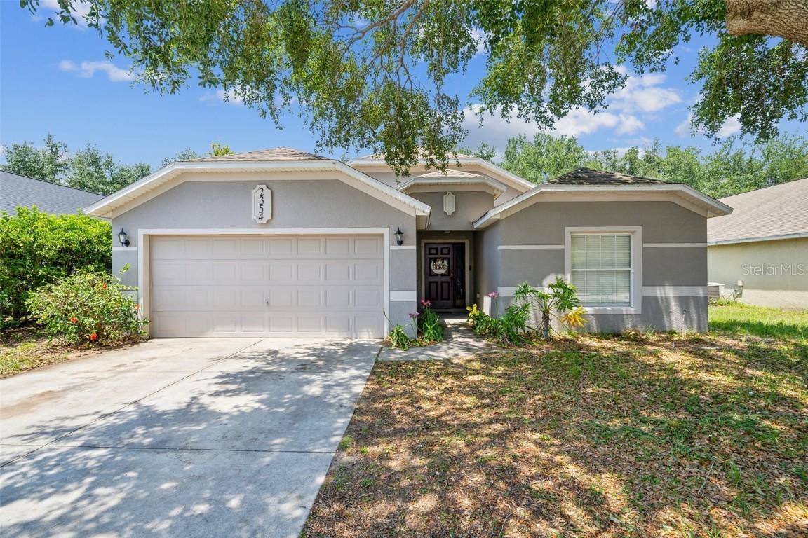 2354 Barons Ct., Tavares, FL 32778
