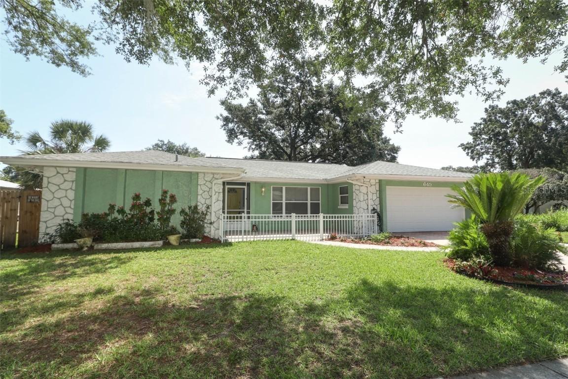 645 Peachwood Dr., Altamonte Springs, FL 32714
