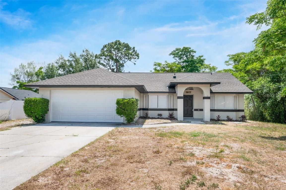 1617 Hallcrest Dr., Deltona, FL 32725