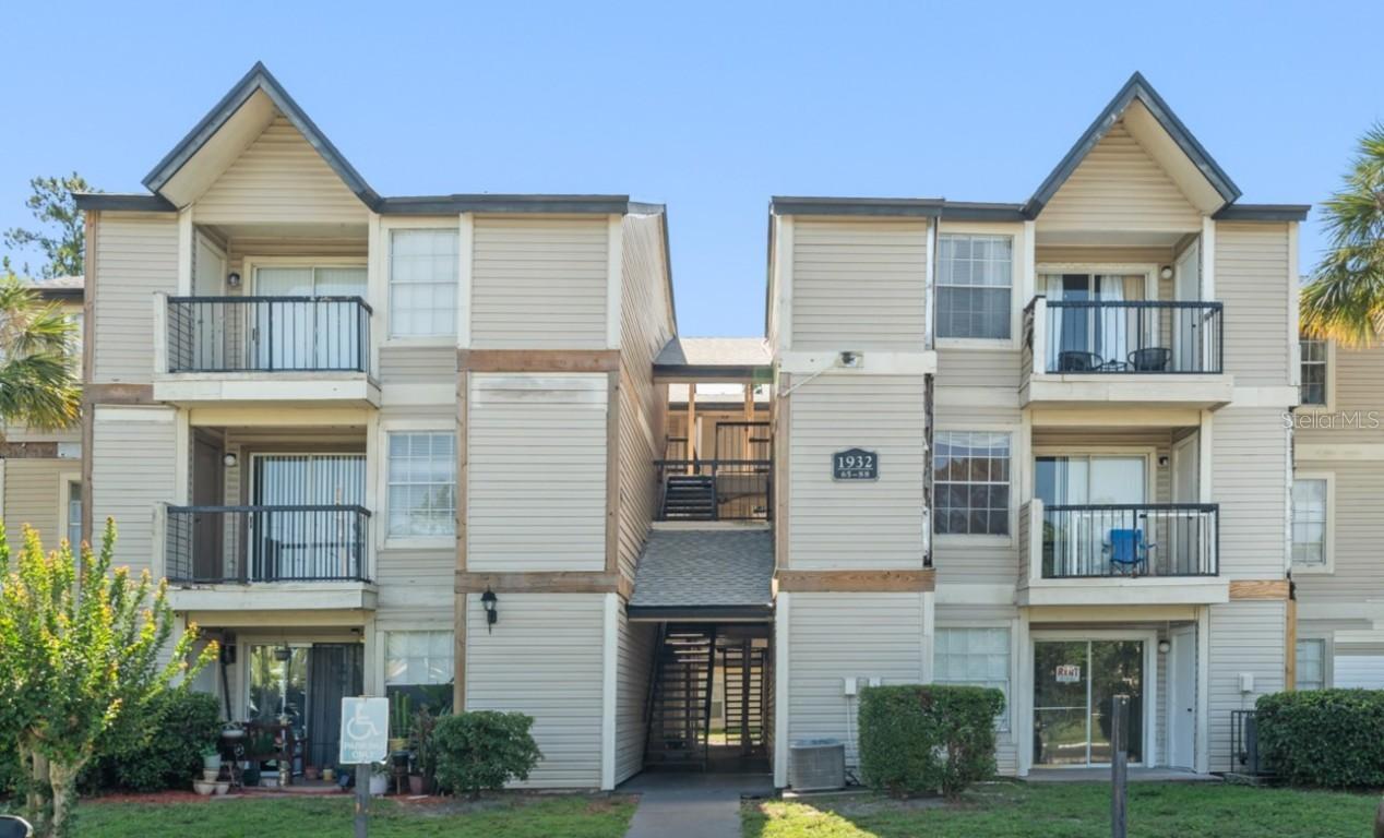 1932 Lake Atriums Cir. #69, Orlando, FL 32839