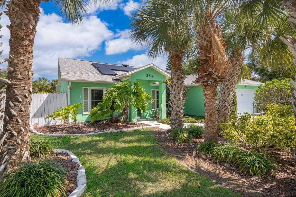 355 Palm Cir., Flagler Beach, FL 32136