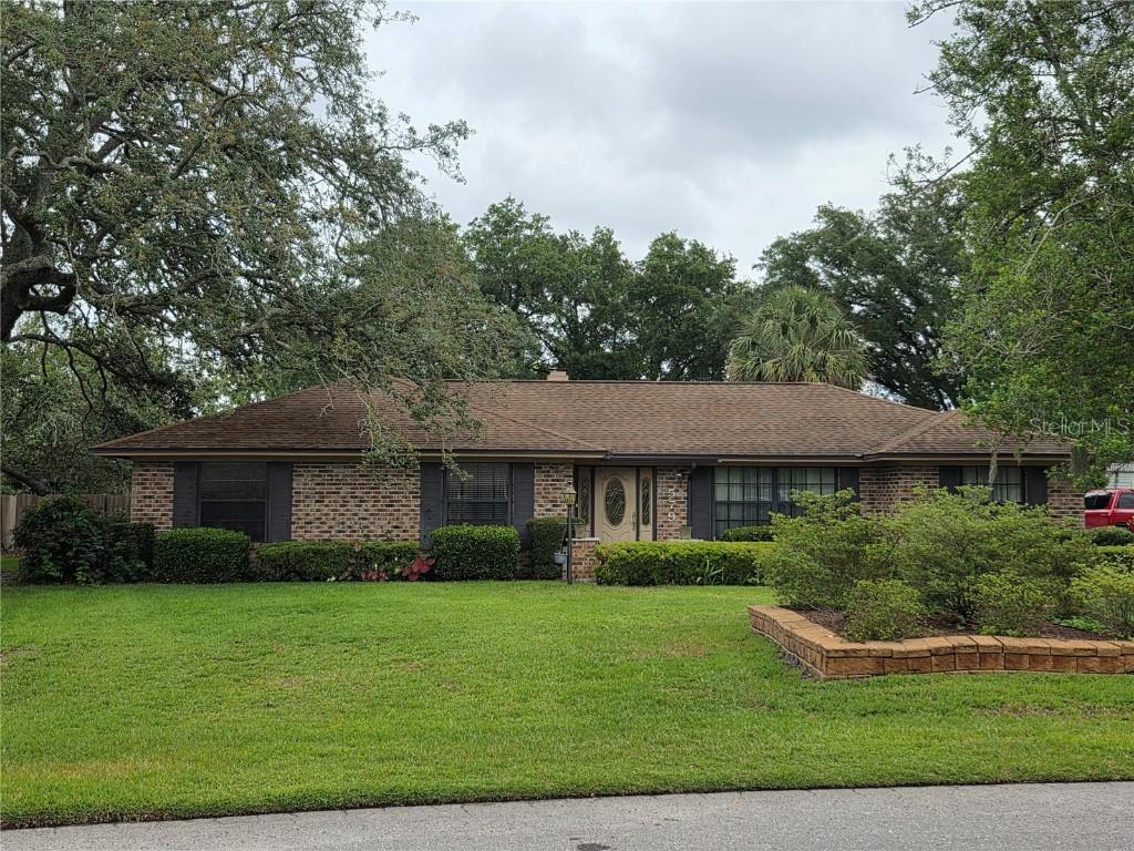 579 Rockingham Rd., Orange Park, FL 32073