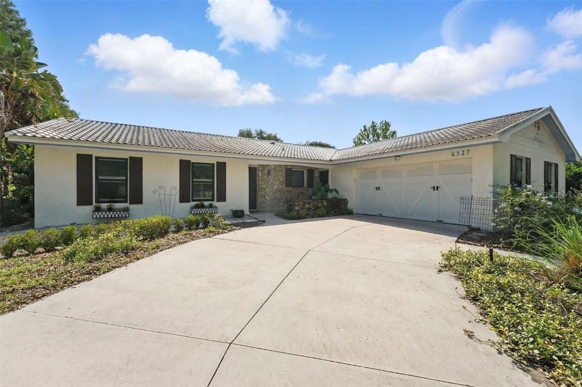 6327 Ridgeberry Dr., Orlando, FL 32819