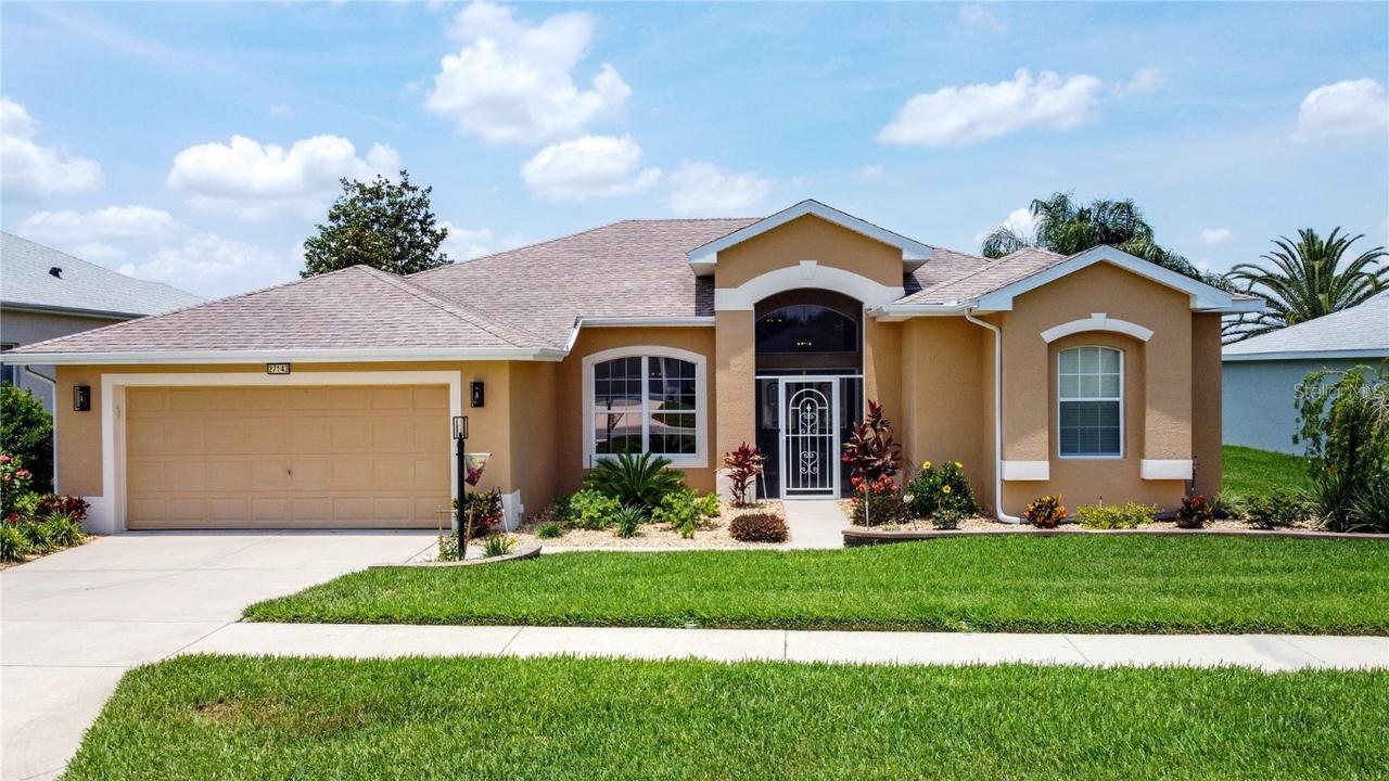 27143 Nostalgia Dr., Leesburg, FL 34748