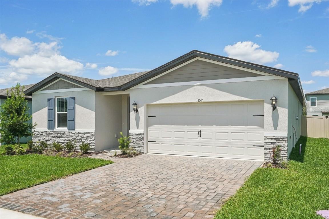 1859 Draughton Dr., Zephyrhills, FL 33541