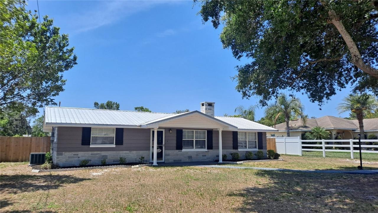 11624 Ocklawaha Dr., Leesburg, FL 34788