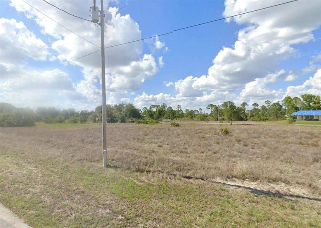 1243 Delores St., Lehigh Acres, FL 33974