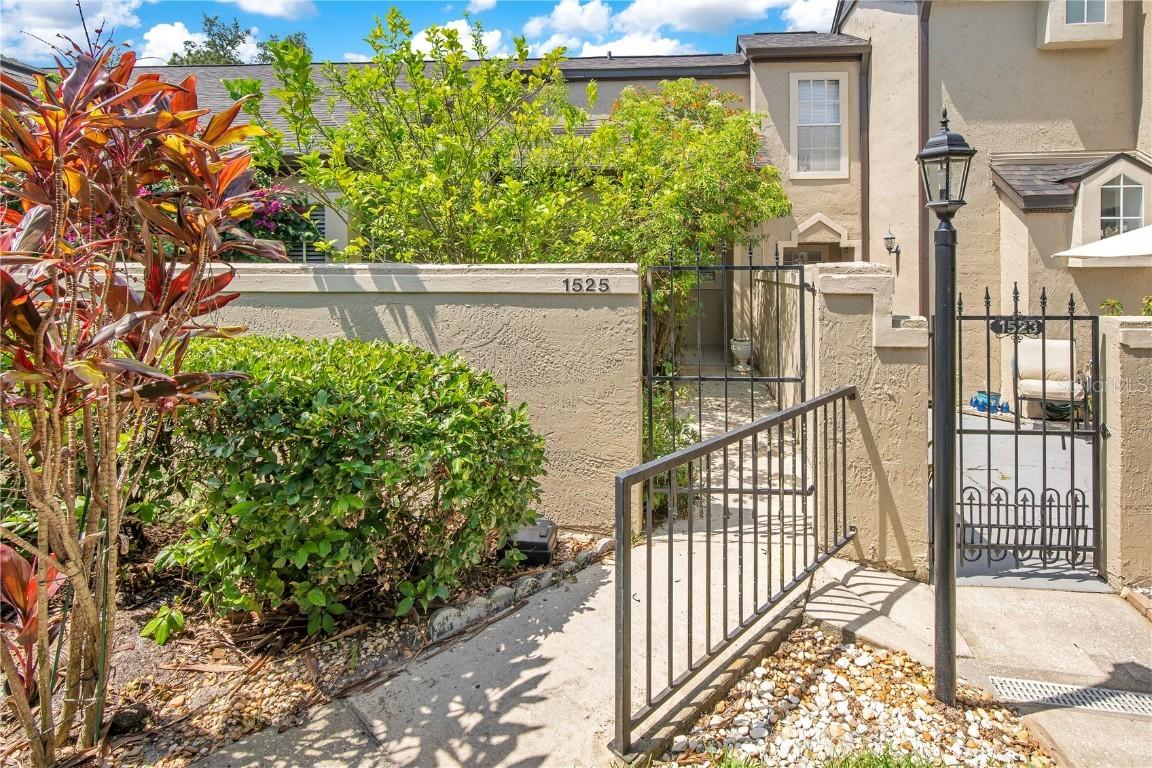 1525 Farrindon Cir., Lake Mary, FL 32746