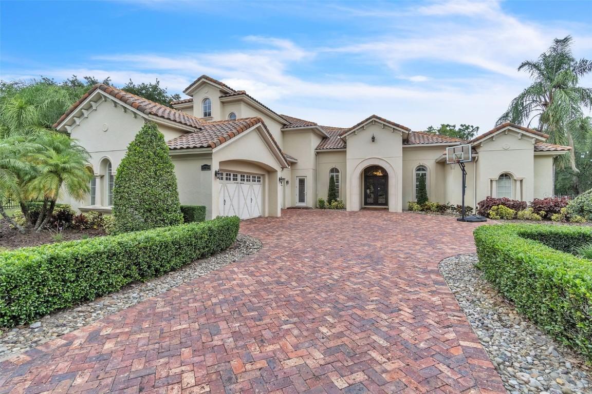 9729 Lake Hugh Dr., Gotha, FL 34734
