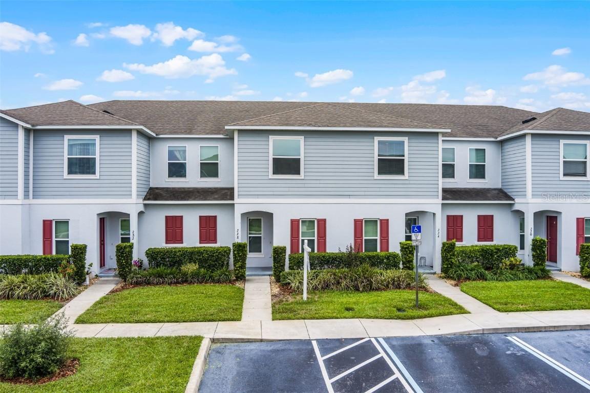 228 Primrose Dr., Davenport, FL 33837