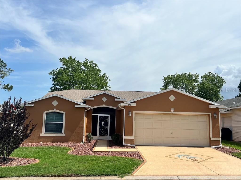 721 Old Oaks Ln., Leesburg, FL 34748