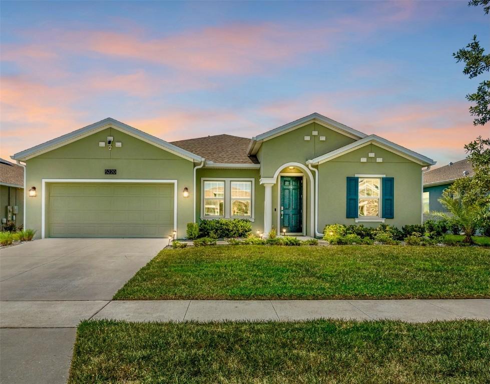 5220 Red Coral Cir., Mount Dora, FL 32757