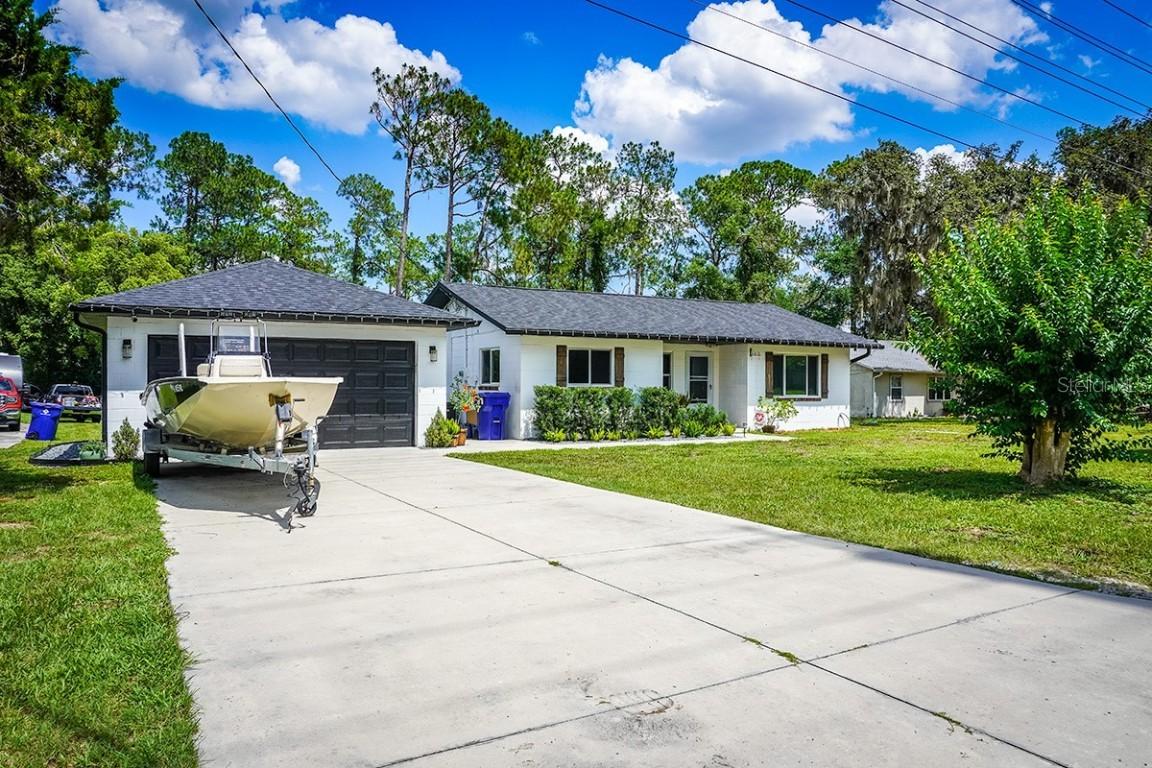 655 N Arnold Ave., Groveland, FL 34736