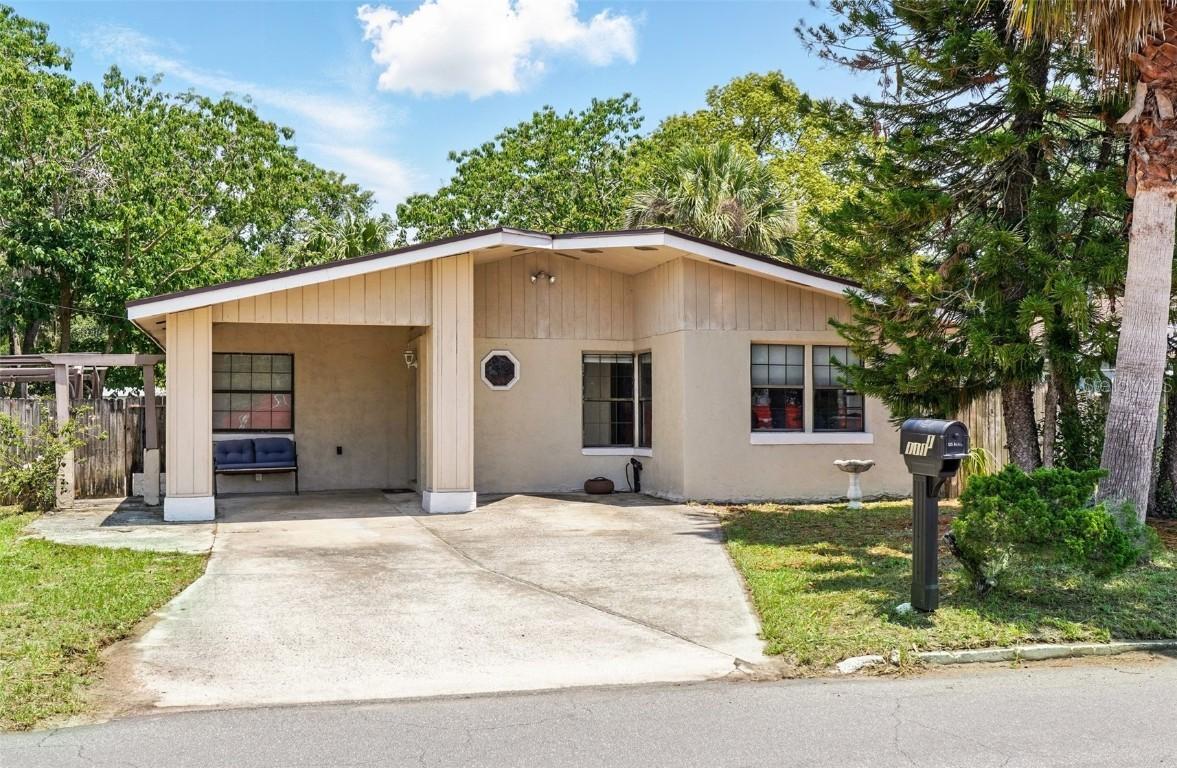 1111 Liberty Ave., Mount Dora, FL 32757