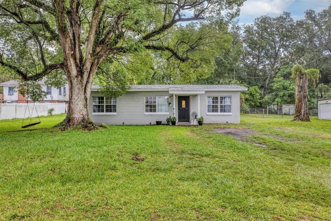 405 Willow Ave., Sanford, FL 32771