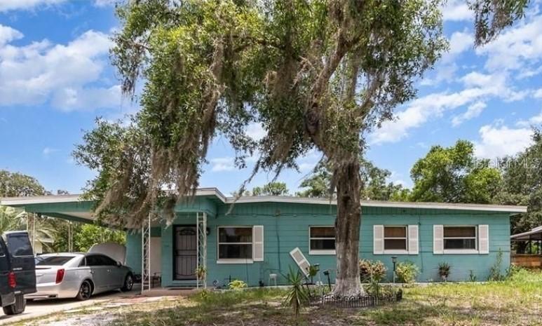 240 W Grossenbacher Dr., Apopka, FL 32712