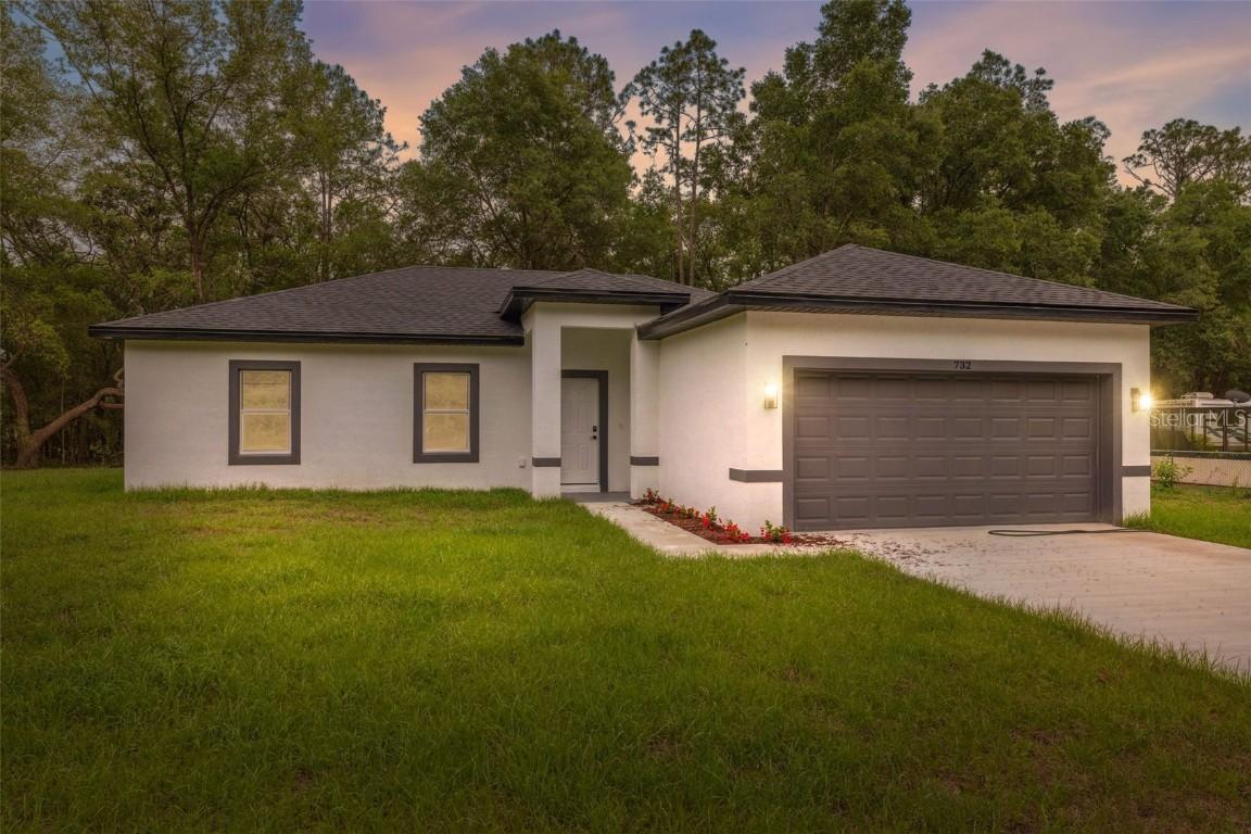 8944 N Pitcairn Way, Citrus Springs, FL 34434