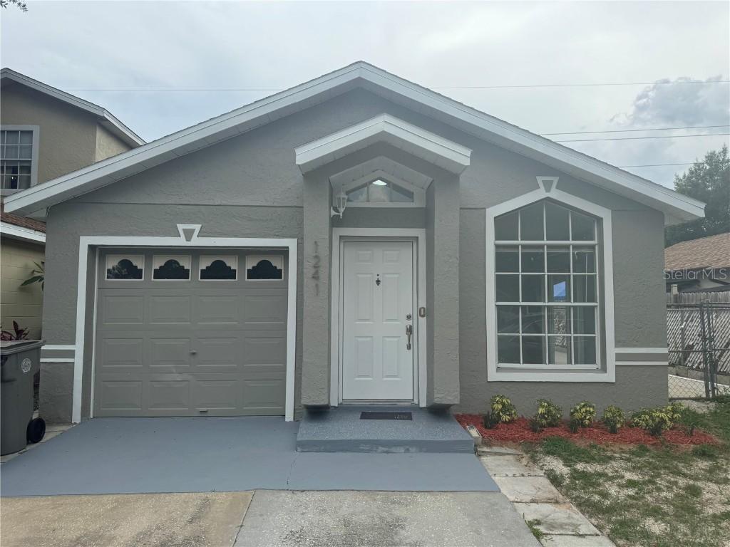 1241 E Cleveland Ave., Apopka, FL 32703