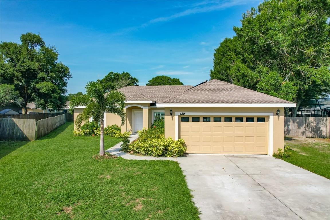 439 Lake Daisy Dr., Winter Haven, FL 33884